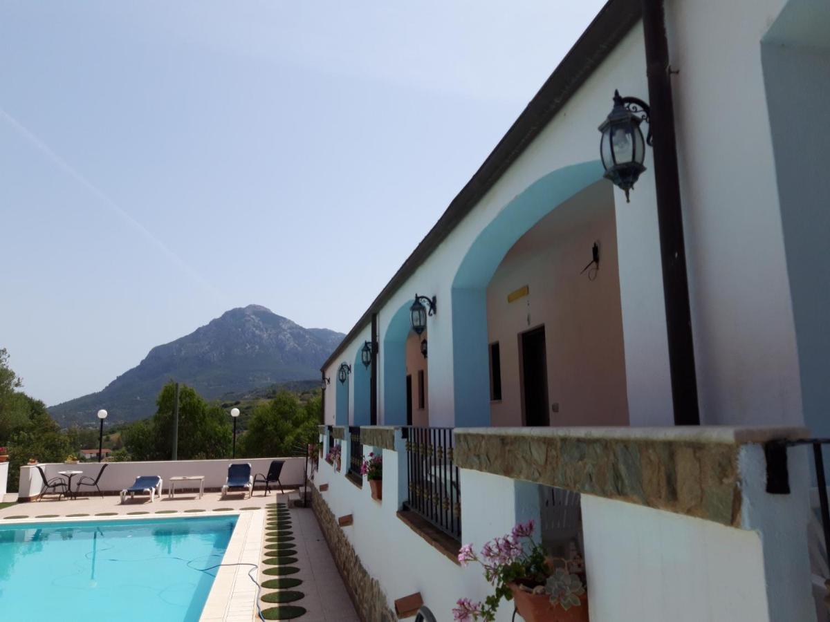 Hotel Valle Del Cedrino Galtellì Dış mekan fotoğraf